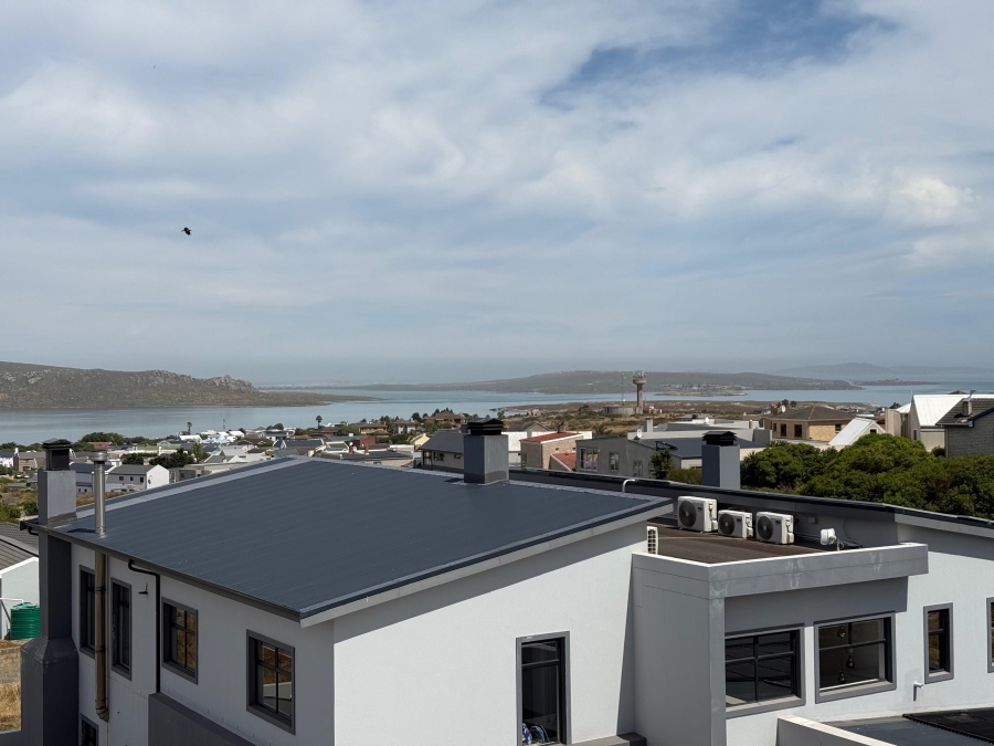 5 Bedroom Property for Sale in Myburgh Park Western Cape